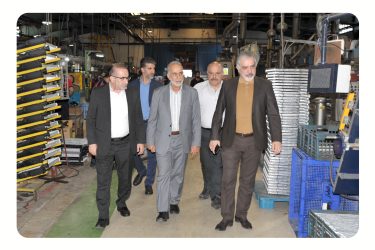 بازدید جناب آقای دکتر شکوهی نیا مدیرعامل محترم صندوق ذخیره بسیجیان کشور  از شرکت رادیاتور ایران